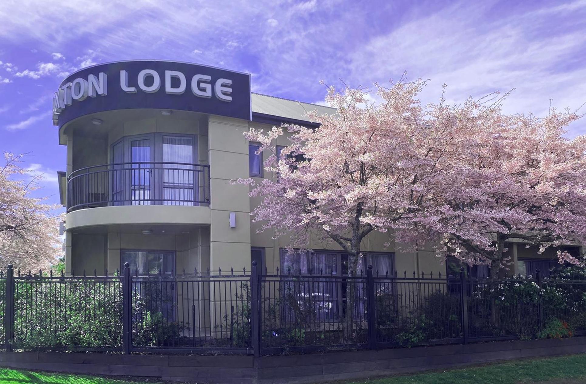 Saxton Motel