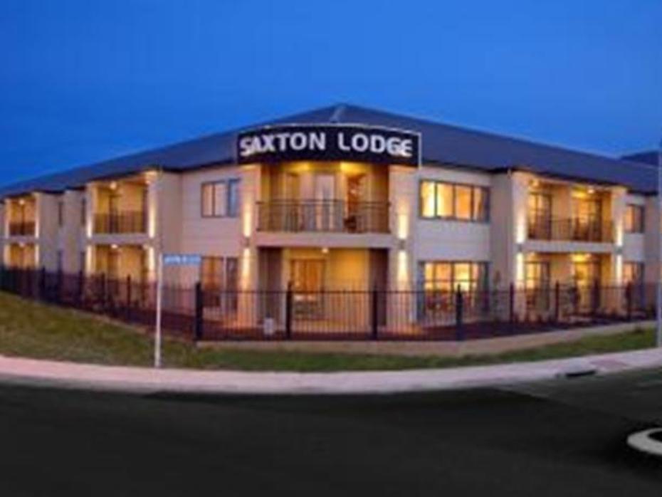 Saxton Nelson